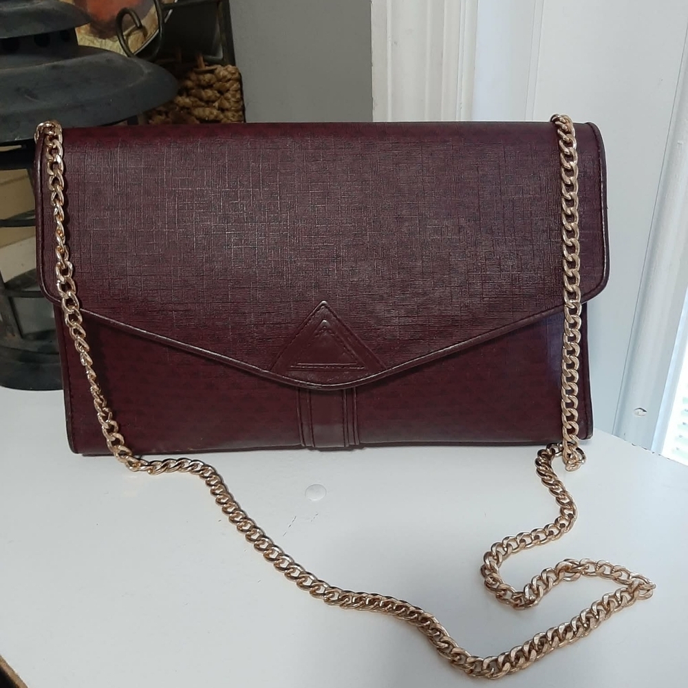 LIZ CLAIBORNE 1984 Vintage/Retired RARE Burgandy Envelope Bag w/ Chain Strap